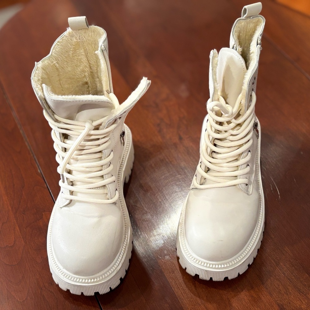 Women's White Lace-Up Boots